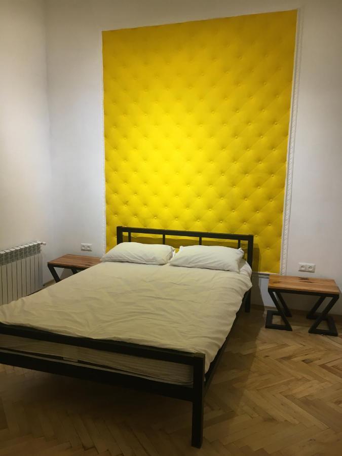 Hostel 21/9 Baker Street Lemberg Exterior foto