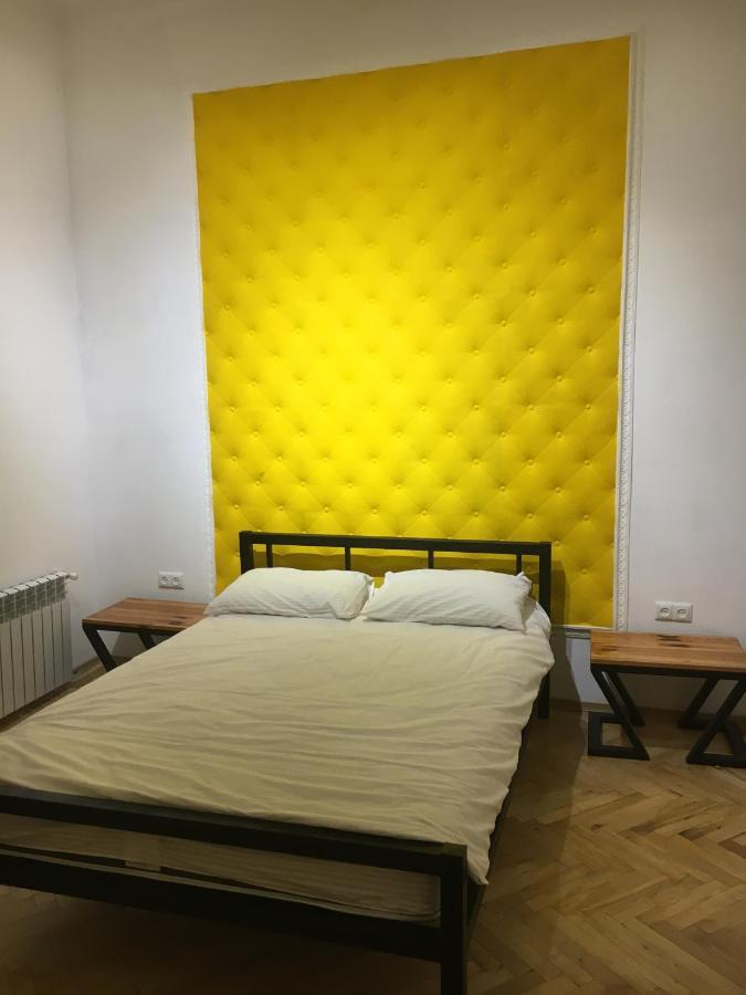 Hostel 21/9 Baker Street Lemberg Exterior foto
